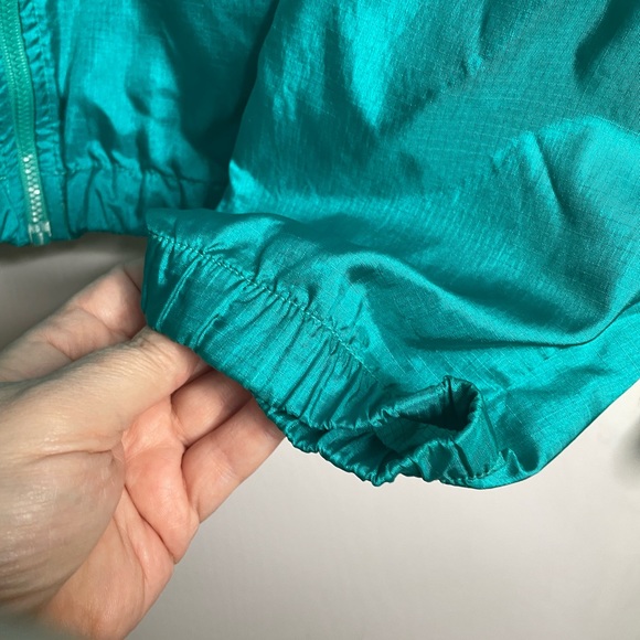 Vintage Columbia Windbreaker jacket. Mens size large - Picture 3 of 15